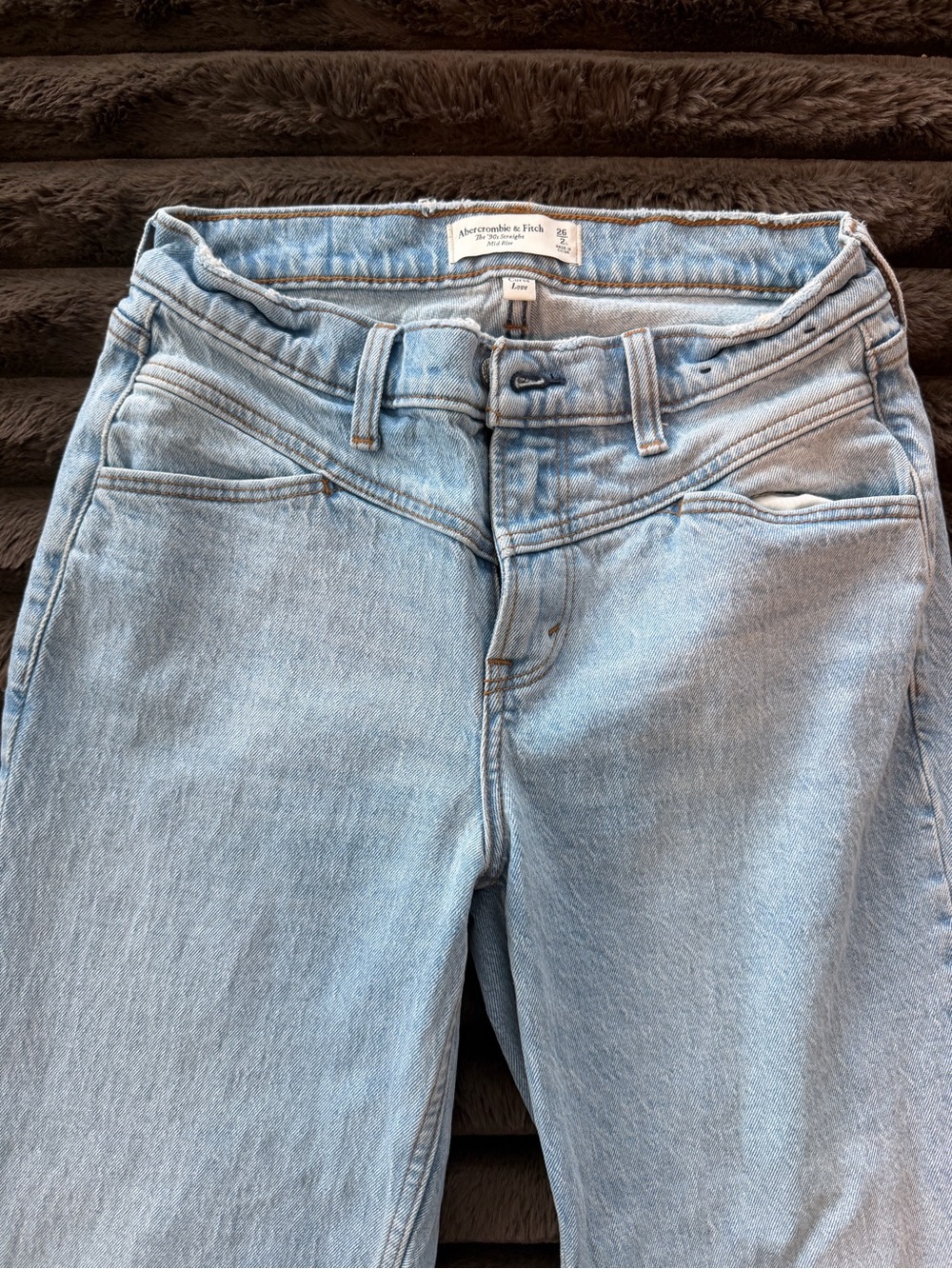 Abercrombie & Fitch Light Wash High-Rise Women's Jeans